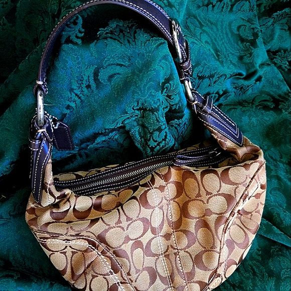 Coach Handbags - Vintage Coach Signature hobo purse
